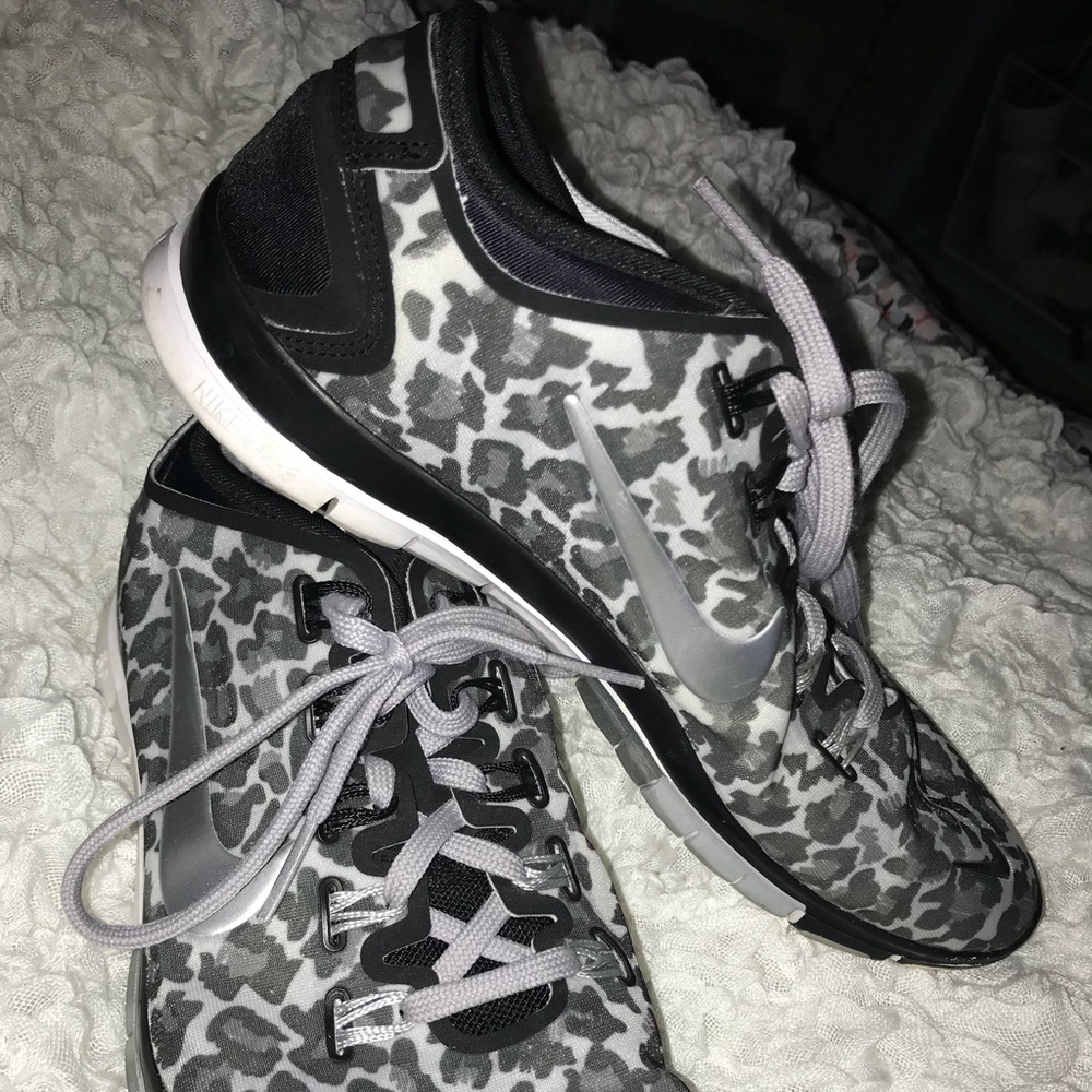 Nike Free TR Connect 2 Cheeta Print Running Shoes